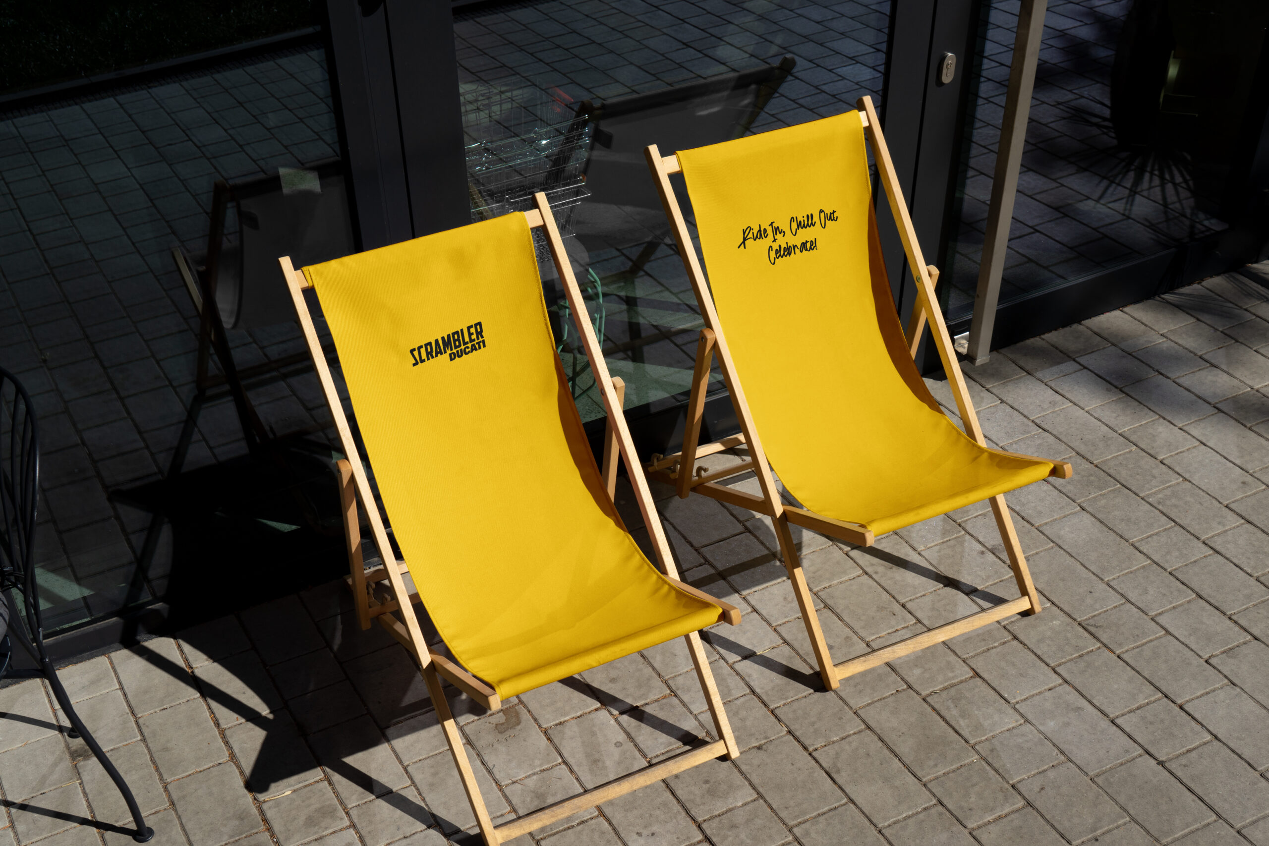 2Sunbeds-Mockup